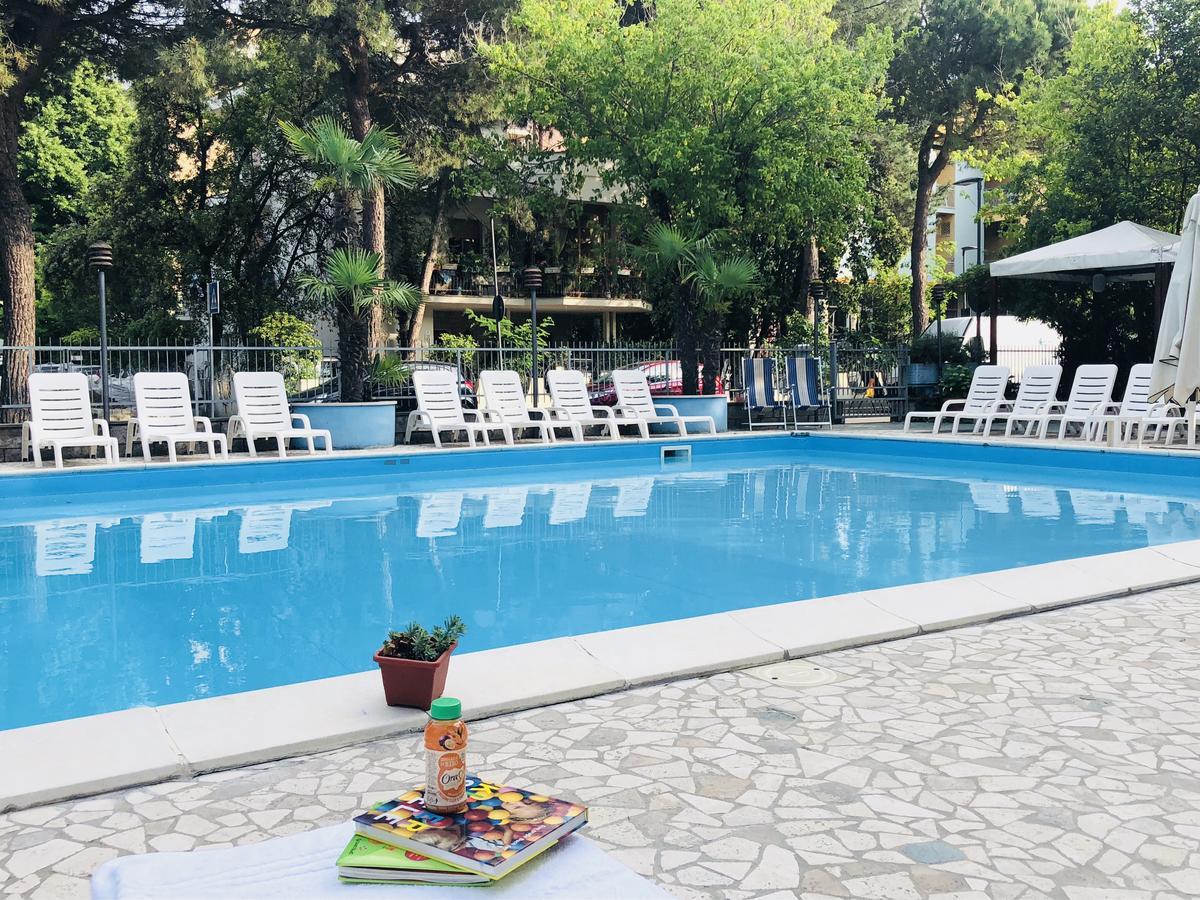 Hotel Alexander San Mauro Mare 外观 照片
